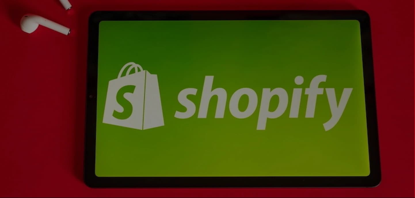 Shopify Ecommerce Development Background